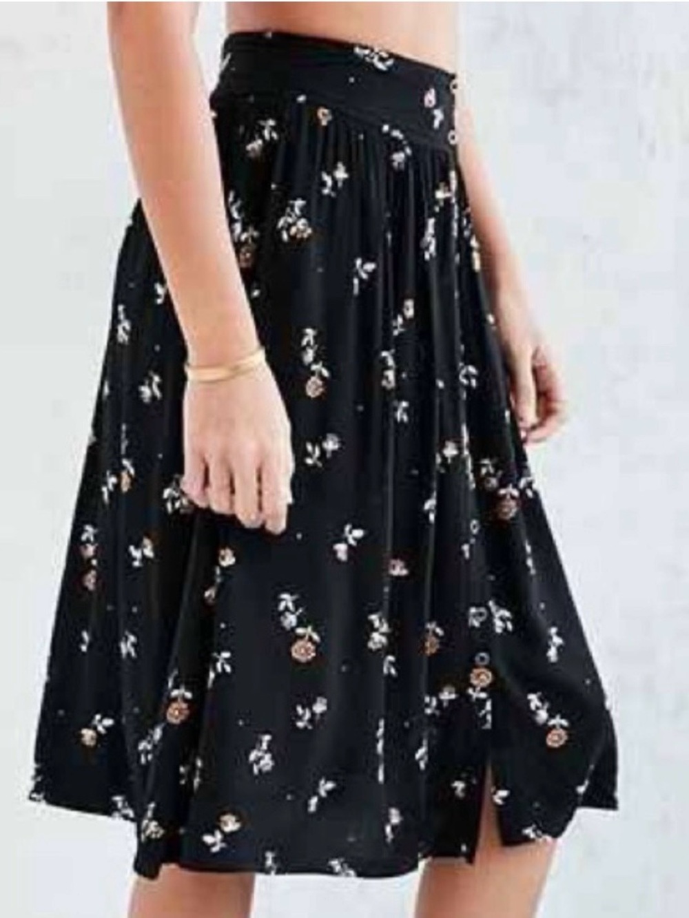 URBAN OUTFITTERS FLORAL SKIRT